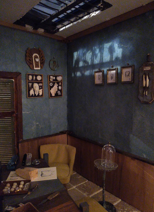 Regenrinne, Studio des Bildhauers für Zähne Schattenspiele im Studio des Bildhauers für Zähne