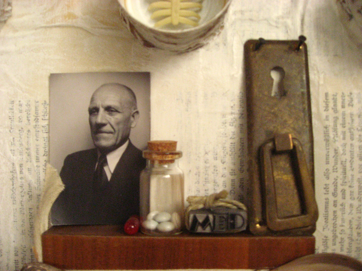 Detail des Kastens "Herr Doktor"